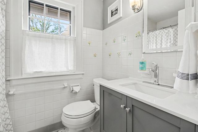 2105 Devonshire Road, Ann Arbor, MI 48104