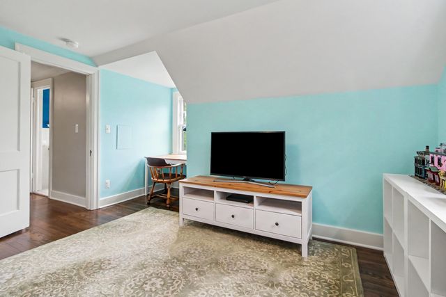 2105 Devonshire Road, Ann Arbor, MI 48104