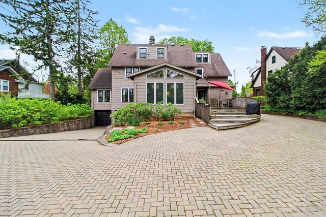 2105 Devonshire Road, Ann Arbor, MI 48104