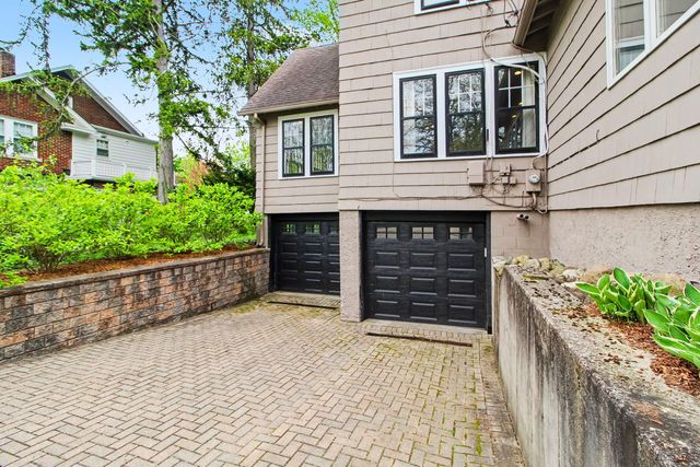 2105 Devonshire Road, Ann Arbor, MI 48104