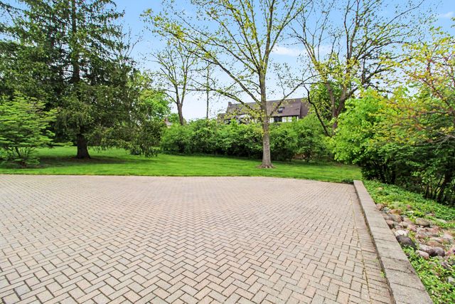 2105 Devonshire Road, Ann Arbor, MI 48104