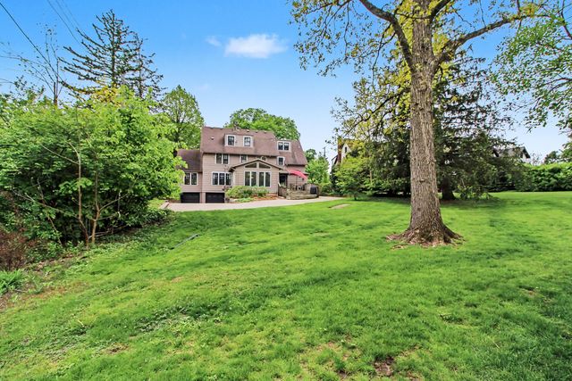 2105 Devonshire Road, Ann Arbor, MI 48104