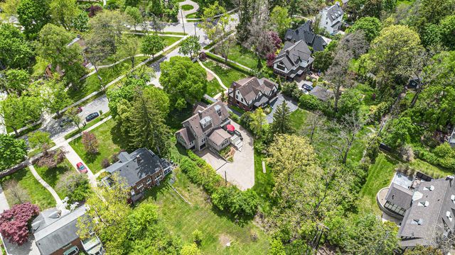 2105 Devonshire Road, Ann Arbor, MI 48104