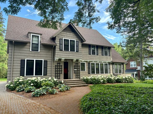 2105 Devonshire Road, Ann Arbor, MI 48104
