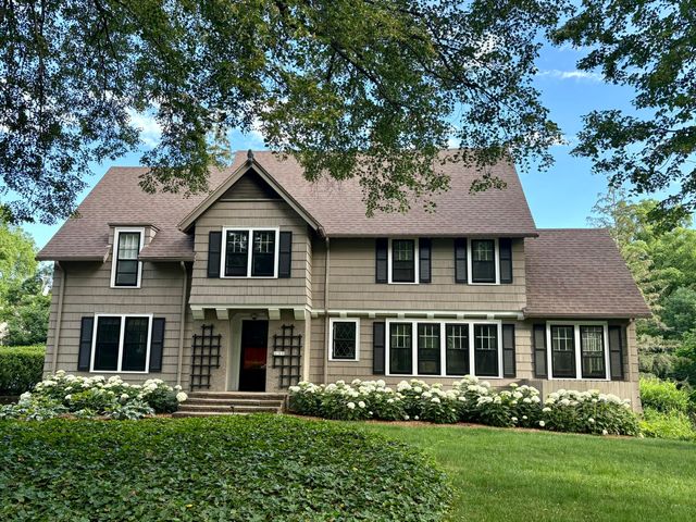 2105 Devonshire Road, Ann Arbor, MI 48104
