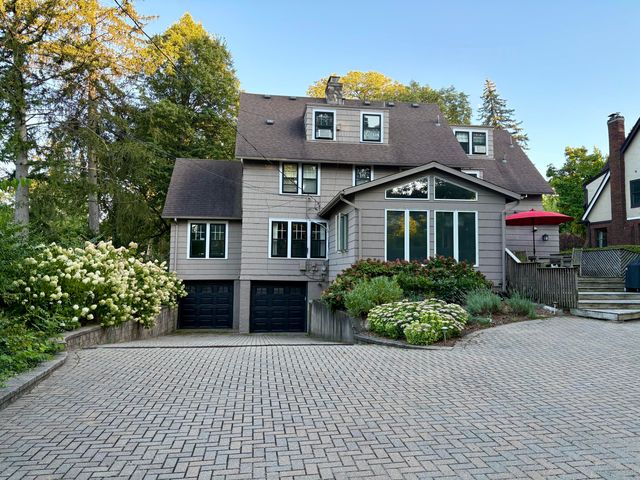 2105 Devonshire Road, Ann Arbor, MI 48104