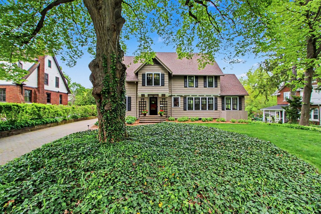 2105 Devonshire Road, Ann Arbor, MI 48104