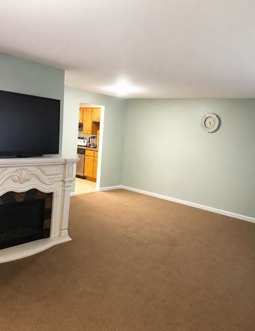 511 WASHINGTON Square 511, Wood Dale, IL 60191