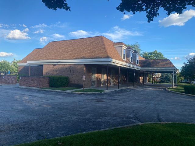 511 WASHINGTON Square 511, Wood Dale, IL 60191