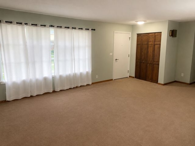 511 WASHINGTON Square 511, Wood Dale, IL 60191