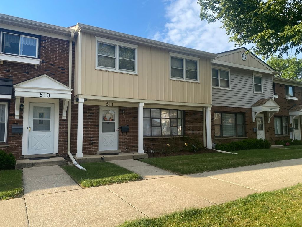 511 WASHINGTON Square 511, Wood Dale, IL 60191