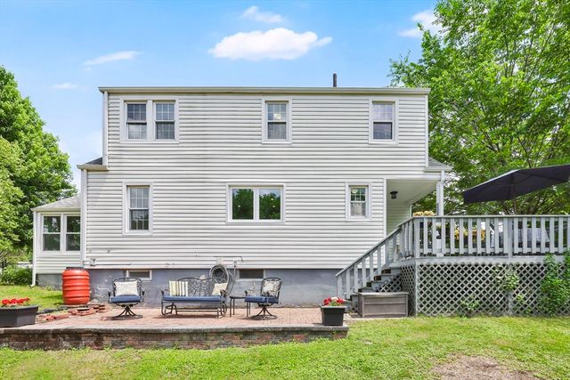 378 Roosevelt Ave, Springfield, MA 01118