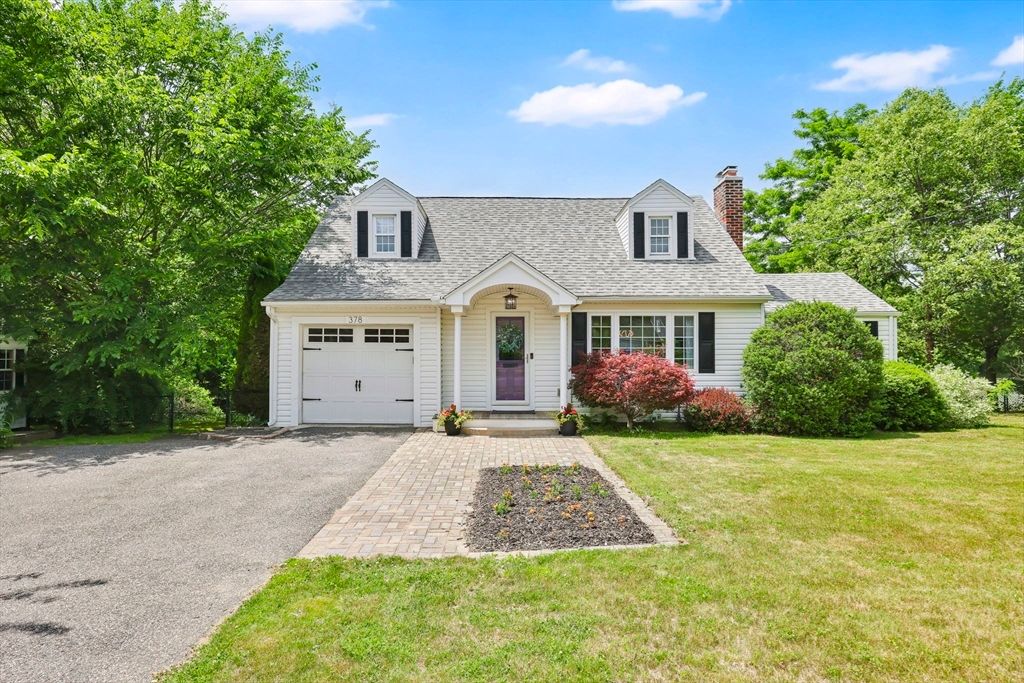 378 Roosevelt Ave, Springfield, MA 01118