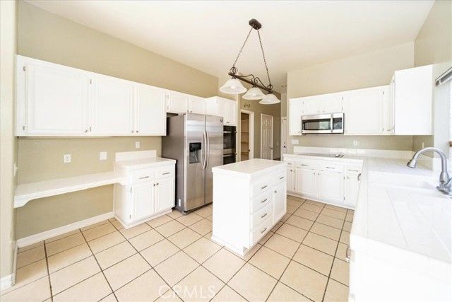 39712 Corte Sta Barbara, Murrieta, CA 92563