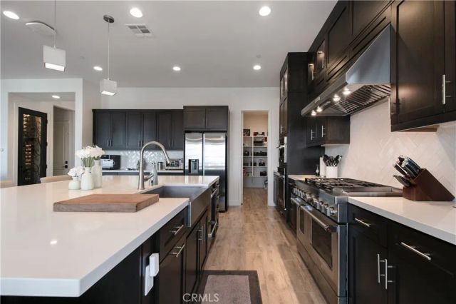 21120 W Citylights Drive, Chatsworth, CA 91311
