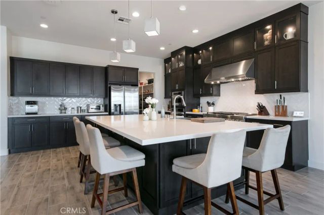 21120 W Citylights Drive, Chatsworth, CA 91311