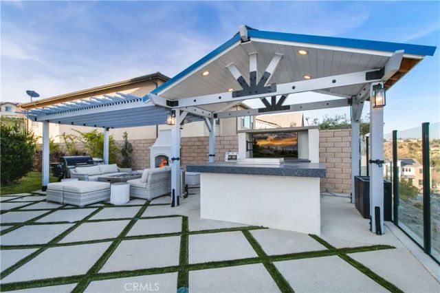 21120 W Citylights Drive, Chatsworth, CA 91311
