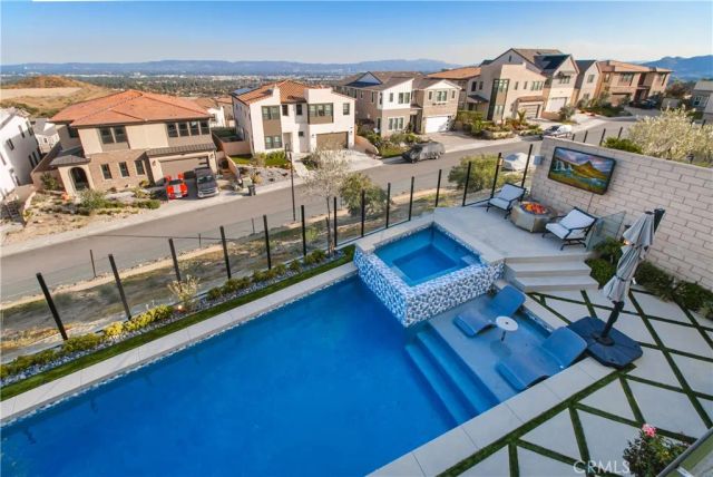 21120 W Citylights Drive, Chatsworth, CA 91311