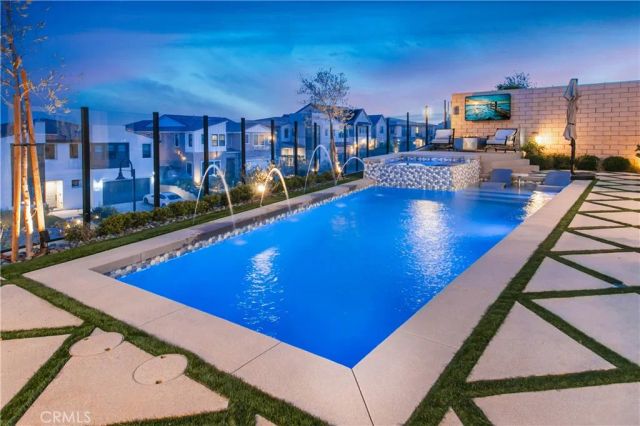 21120 W Citylights Drive, Chatsworth, CA 91311