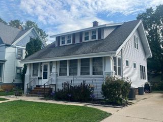 709 S 10th STREET, Watertown, WI 53094
