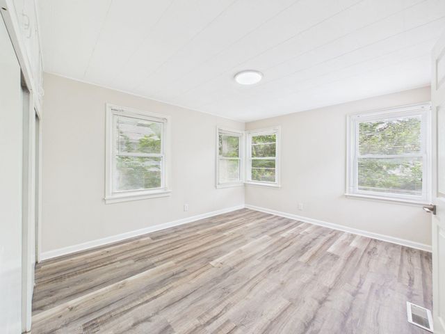 821 S Vassar Ave, Wichita, KS 67218