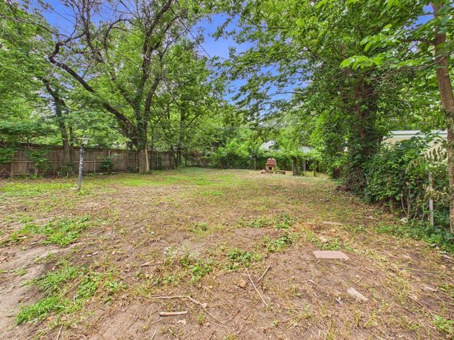 821 S Vassar Ave, Wichita, KS 67218