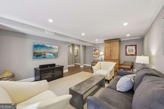 101 Dartmouth Avenue, Avondale Estates, GA 30002