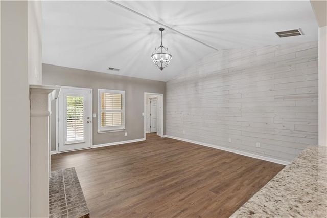 298 S Village Square, Canton, GA 30115