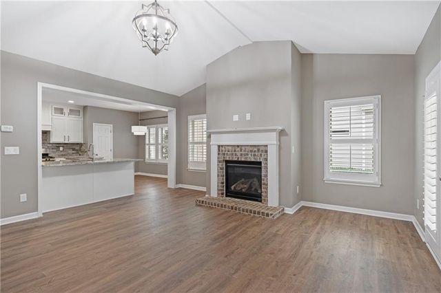 298 S Village Square, Canton, GA 30115