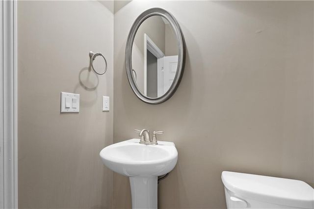 298 S Village Square, Canton, GA 30115