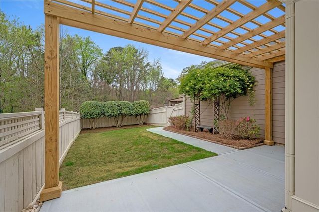 298 S Village Square, Canton, GA 30115