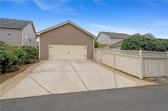 298 S Village Square, Canton, GA 30115