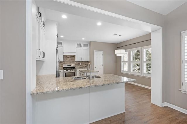 298 S Village Square, Canton, GA 30115