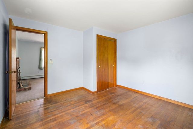 9 Mowry St, Raynham, MA 02767