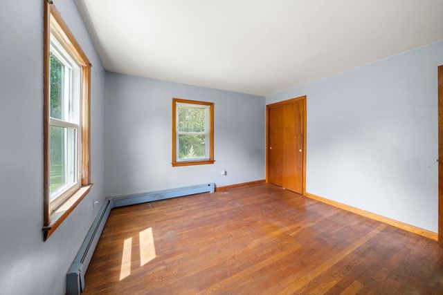 9 Mowry St, Raynham, MA 02767