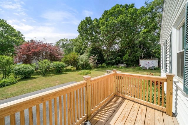 9 Mowry St, Raynham, MA 02767
