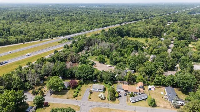9 Mowry St, Raynham, MA 02767
