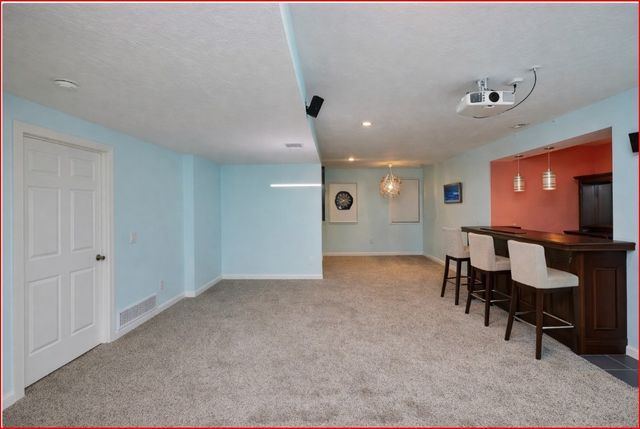 16914 Airline Drive, Clive, IA 50325