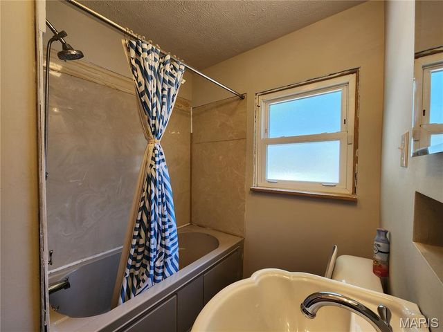 25 Gloria Street, Cahokia, IL 62206