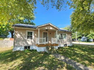 25 Gloria Street, Cahokia, IL 62206