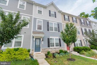219 PRESIDENTS POINTE AVE, Ranson, WV 25438
