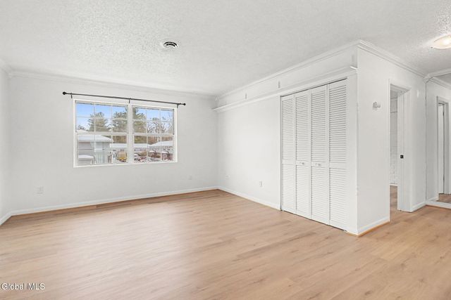 25A Pine Lane APT 6, Albany, NY 12203