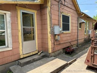 201 E Main Street, Henryetta, OK 74437