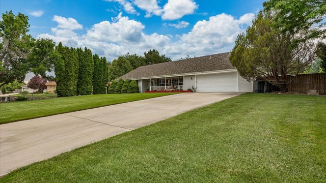 2195 E Canyon Court, Grand Junction, CO 81507