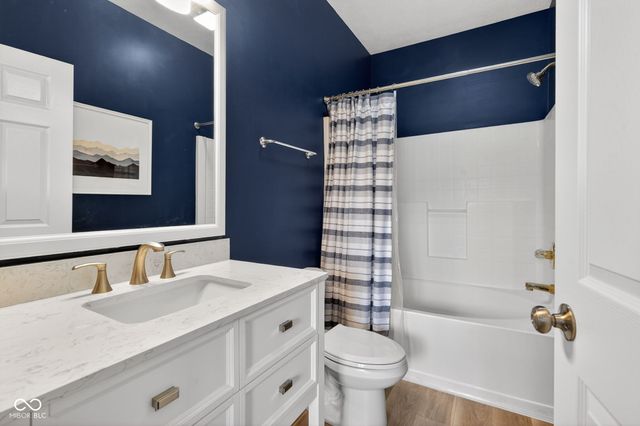 2305 Colfax Lane, Indianapolis, IN 46260