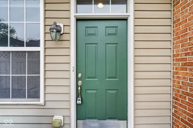 2305 Colfax Lane, Indianapolis, IN 46260
