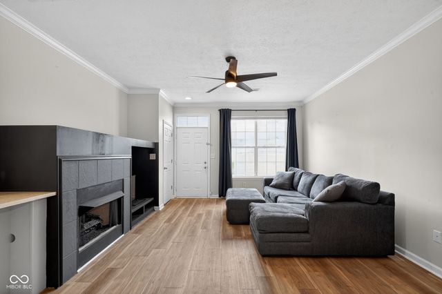 2305 Colfax Lane, Indianapolis, IN 46260