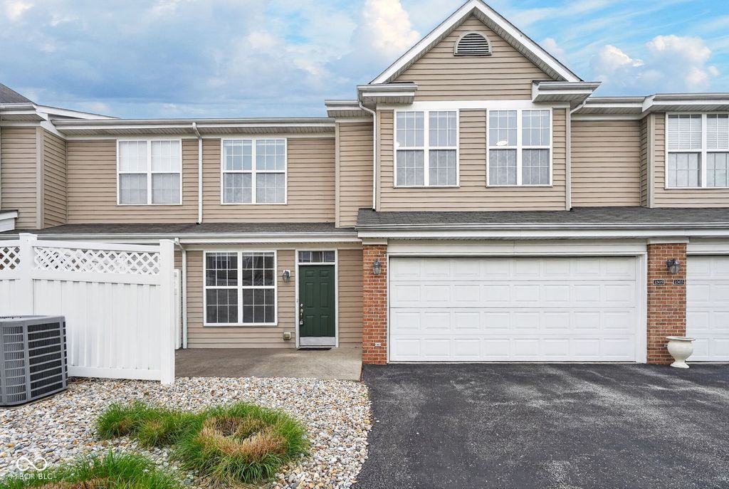 2305 Colfax Lane, Indianapolis, IN 46260