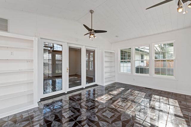 3321 S Knight Ave, Wichita, KS 67217