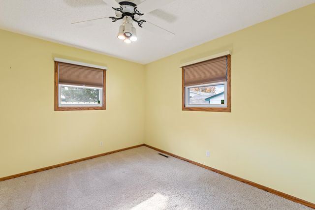 3321 S Knight Ave, Wichita, KS 67217